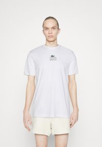 Футболка Футболка