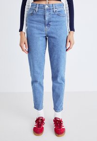 Джинсы Джинсы