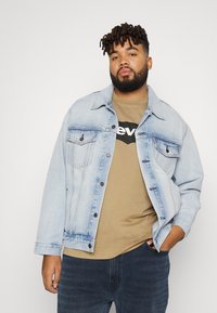 Джинсовая куртка Джинсовая куртка