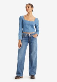 Джинсы Джинсы