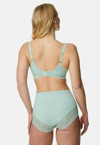 Трусы шортики