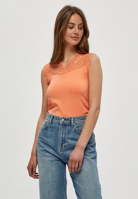 Кружевная блузка Кружевная блузка