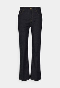 Свободные джинсы Свободные джинсы