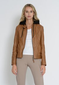 Кожаная куртка