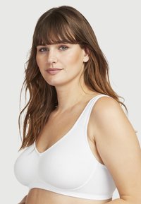 Бюстгальтер Бюстгальтер