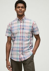 Рубашка с коротким рукавом