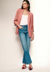 Блейзер Блейзер