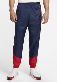 Спортивные штаны