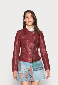 Кожаная куртка