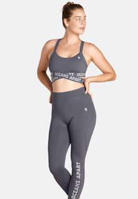 Спортивный бюстгальтер