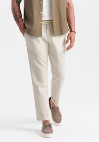 Льняные брюки