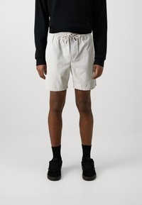 Шорты Шорты