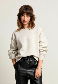 Толстовка Толстовка