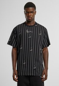 Футболка Футболка