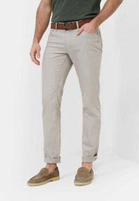 Вельветовые брюки Вельветовые брюки