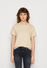 Футболка Футболка