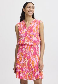 Длинный топ