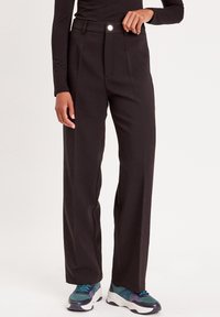 Прямые брюки Прямые брюки