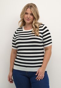 Футболка Футболка