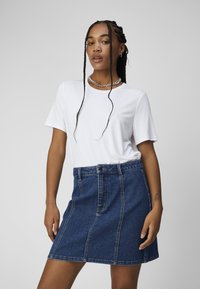 Футболка Футболка