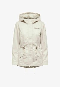 Куртка с накладнымит карманами