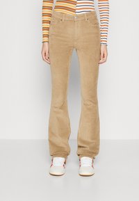 Узкие брюки Узкие брюки