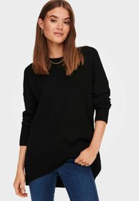 Длинный пуловер