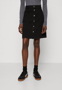 Джинсовая юбка Джинсовая юбка