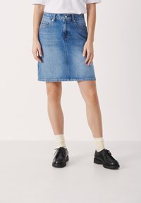 Джинсовая юбка Джинсовая юбка