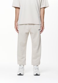 Спортивные штаны Спортивные штаны