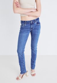 Брюки Брюки