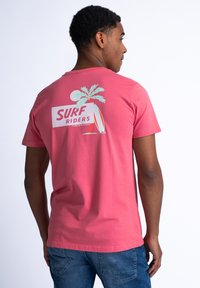 Футболка Футболка