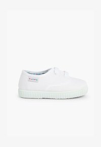 Детская обувь