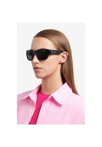 Солнечные очки Солнечные очки