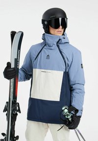 Сноубордическая куртка