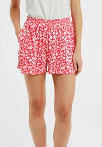 Шорты Шорты