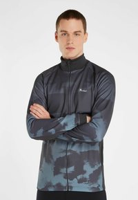 Спортивная куртка Спортивная куртка