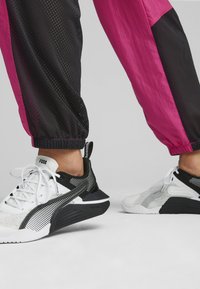 Тренировочные кроссовки Тренировочные кроссовки