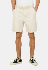 Шорты Шорты