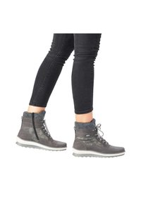 Широкие сапоги