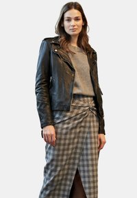 Кожаная куртка