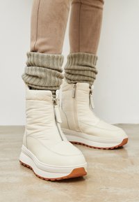 Ботинки Ботинки