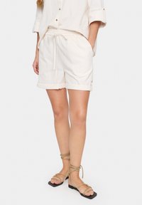 Пляжные шорты