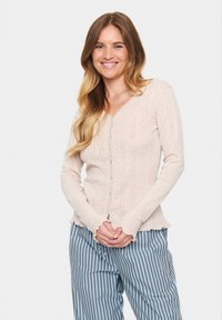 Вязаная кофта Вязаная кофта