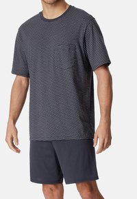 Пижама с шортами