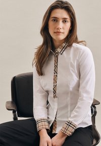 Блузка-рубашка Блузка-рубашка