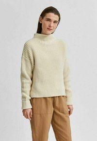 Пуловер Пуловер