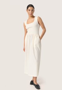 Длинное платье Длинное платье