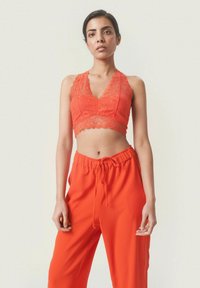 Кружевная блузка