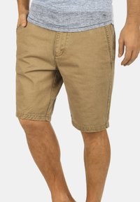 Шорты Шорты